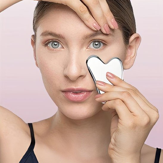 gua sha sous l œil 