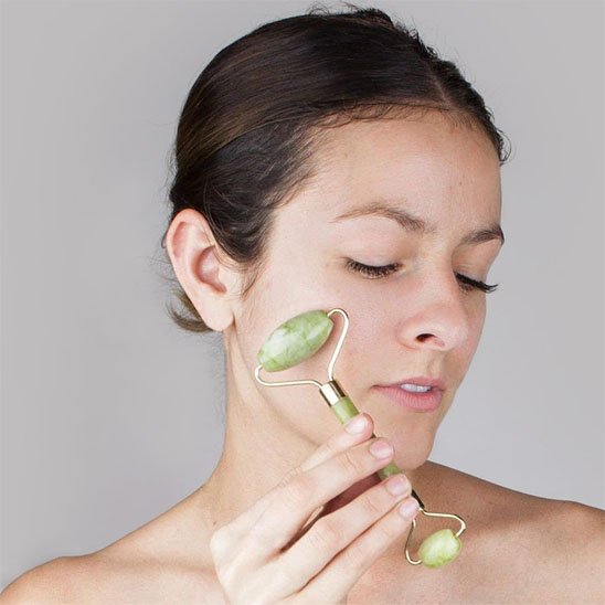 Gua sha visage rouleau pierre jade